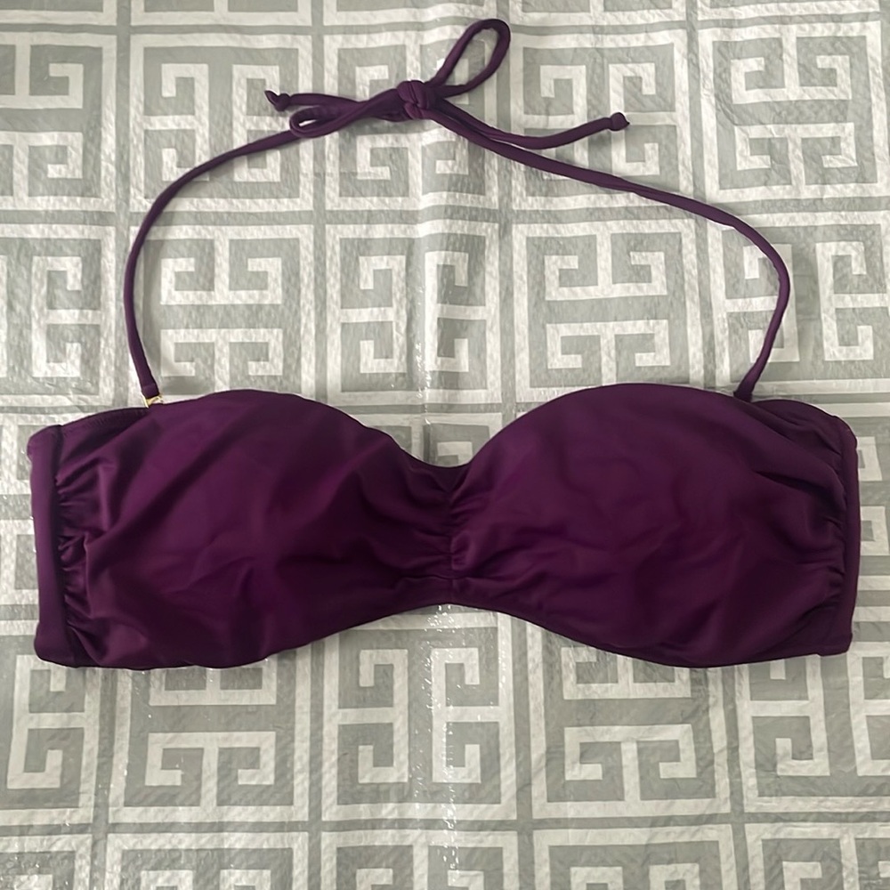 Victoria’s Secret Purple Bikini Top with Strapless Option. Size M.